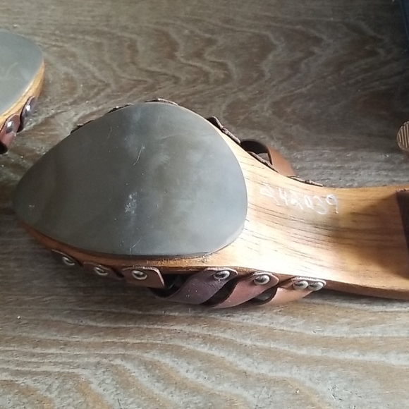 Never Worn Heeled Sandals - Picture 6 of 6